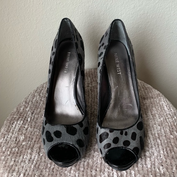 NINE WEST Pony Hair Print Peep Toe Heels 7.5 - Picture 5 of 12